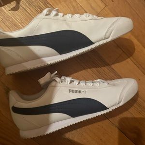 Men's puma athletic shoes